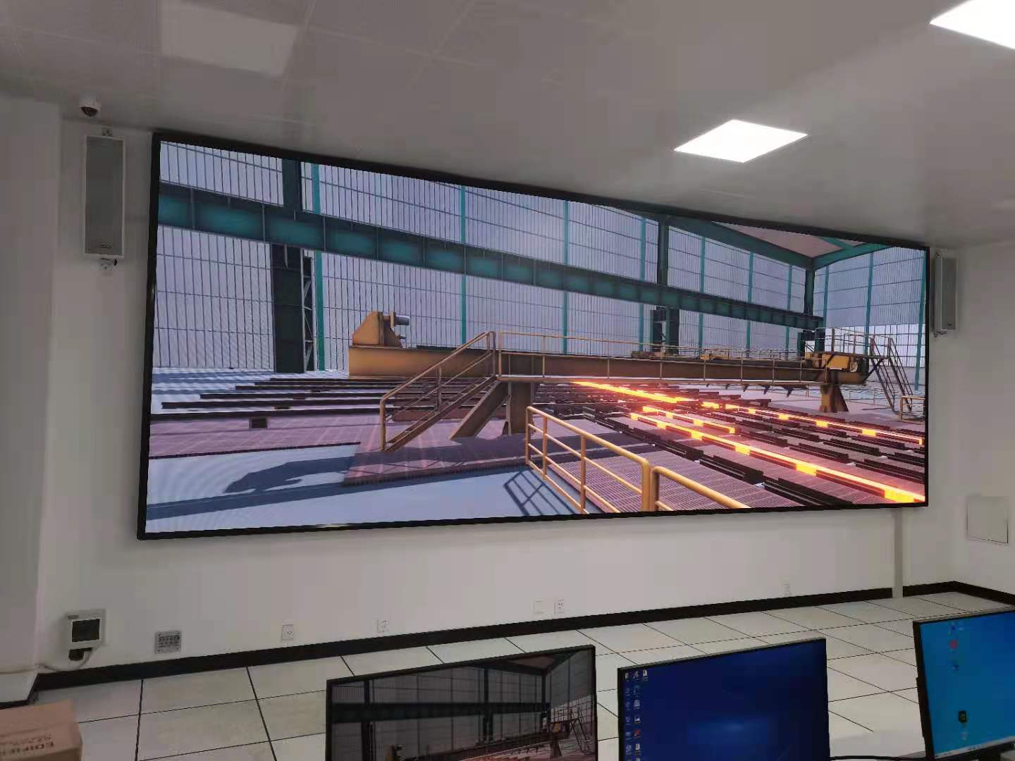 石横特钢集团培训学院教室P2.0高清全彩LED显示屏